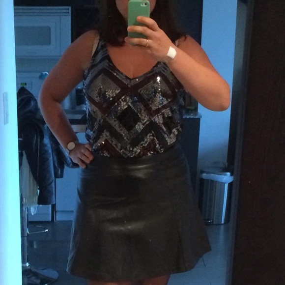 H&M EUC women’s silver bronze and black sequin tank top size medium - Picture 4 of 6